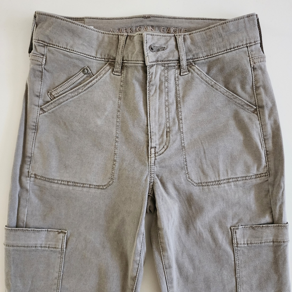 American Eagle Cargo Pants Size 2 - Picture 3 of 9
